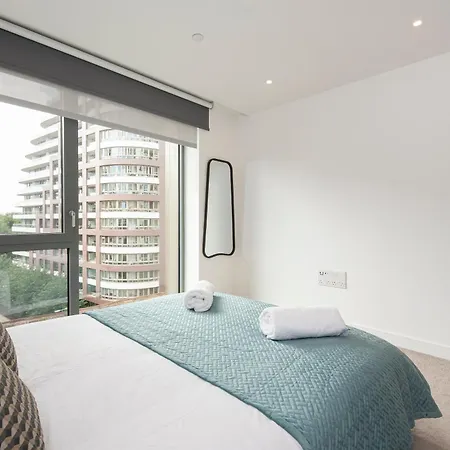Battersea Power Station 2 Bed Close To Harrods Londres Exterior foto