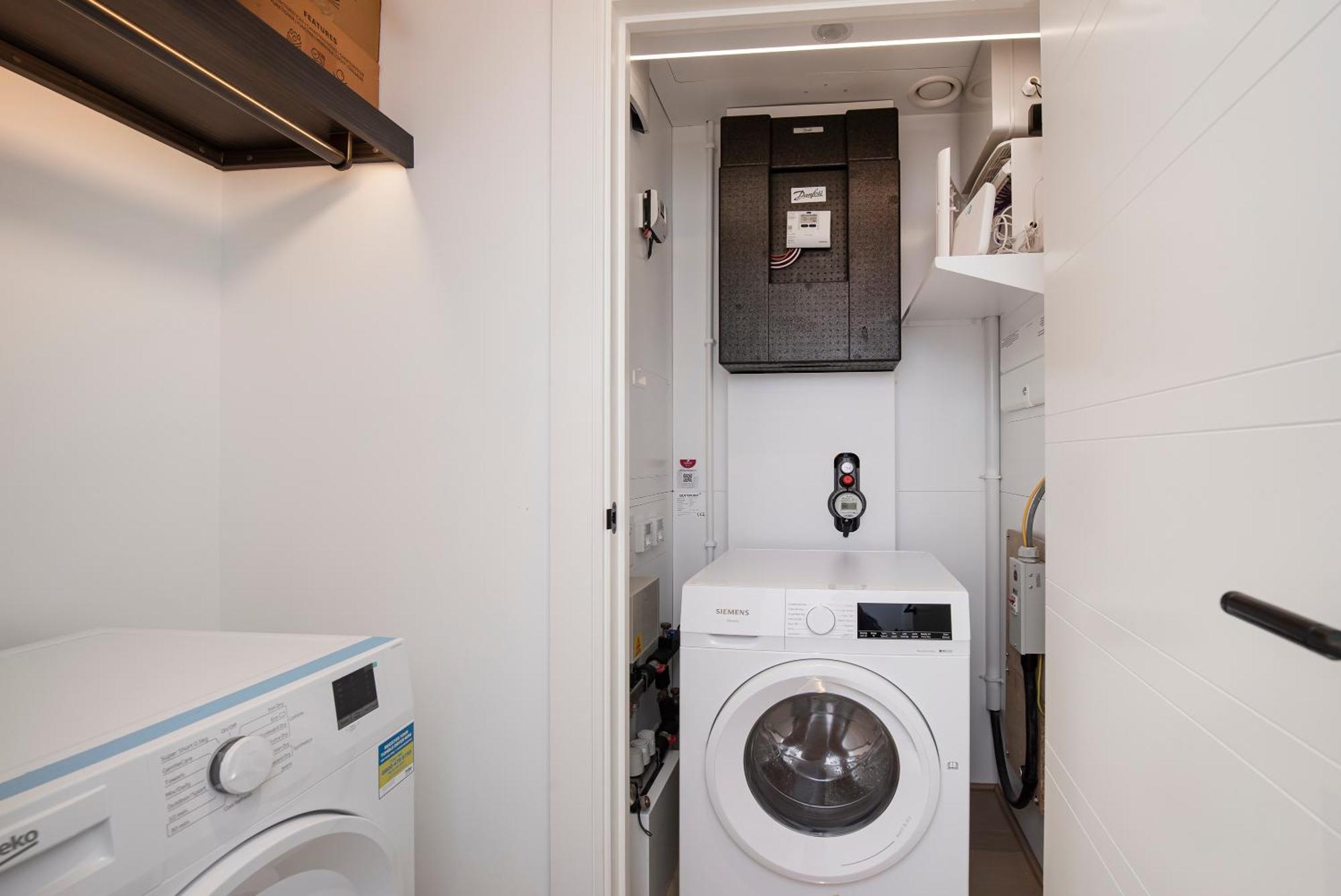 Battersea Power Station 2 Bed Close To Harrods * Лондон