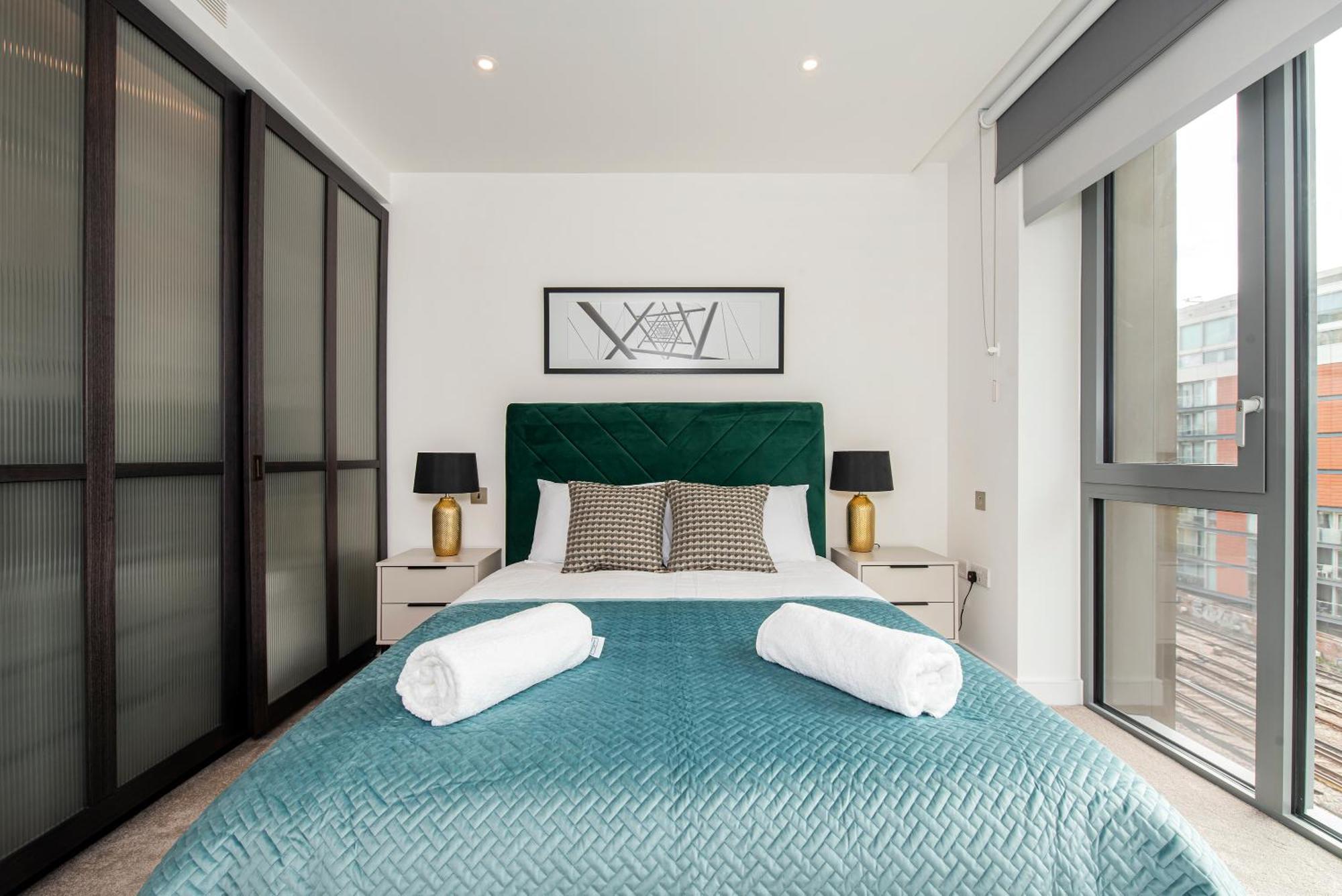 Battersea Power Station 2 Bed Close To Harrods * Лондон
